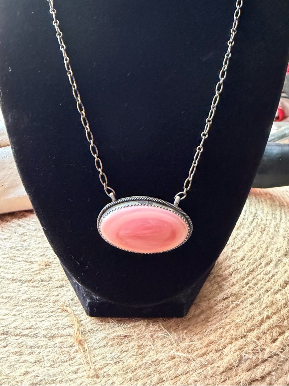 Tia Long Sterling Silver Chain Necklace with Pink Conch Oval Pendant